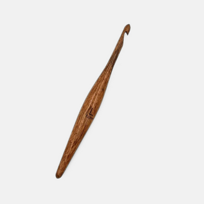 Hæklenål i Acacietræ